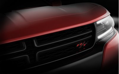2015-dodge-challenger-teaser-image_100462934_l.jpg