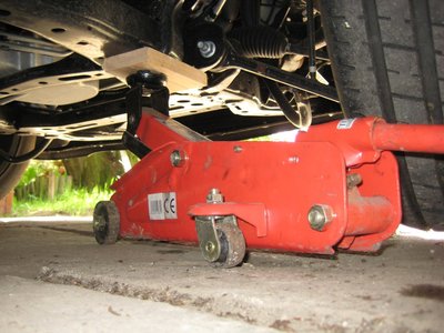 Camaro - point de levage Avant - 1.JPG